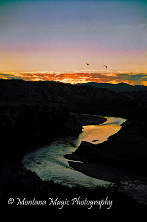 SS108 Sunrise on the Gallatin River